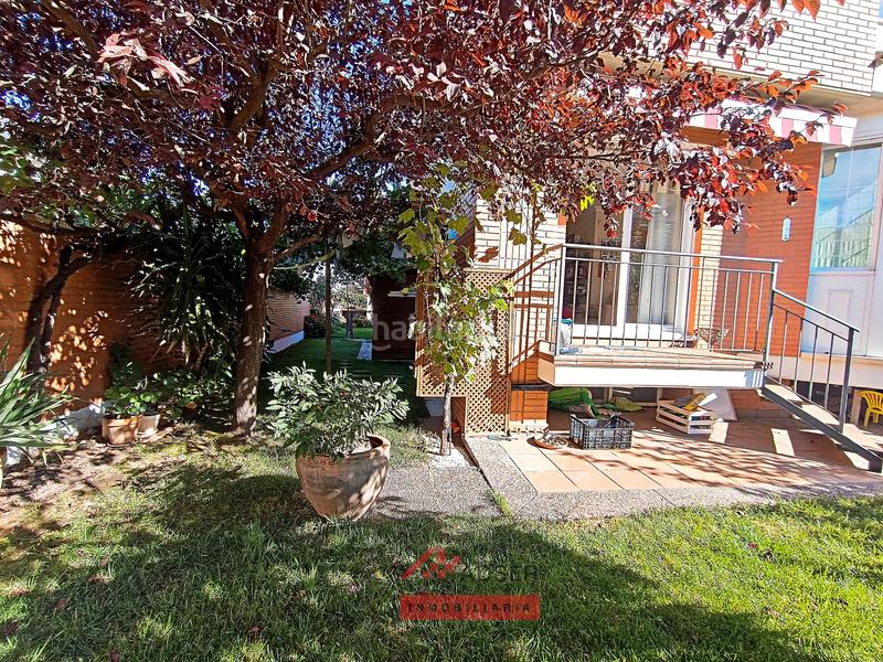 Foto f8e571fb-3a31-4b67-9d6c-4af5027f335b. Casa a schiera con riscaldamento parcheggio piscina in Logroño