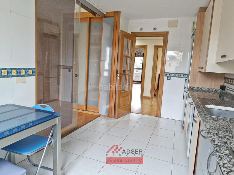 Foto 10c8d5de-d9a5-485d-82b0-33fadc893d45. Pis amb calefacció aparcament piscina a La Cava - Fardachón Logroño