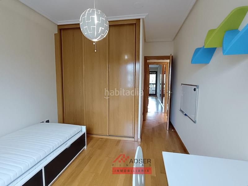 Foto 23244dd0-195d-46db-81b9-75983cd7fd6f. Pis amb calefacció aparcament piscina a La Cava - Fardachón Logroño