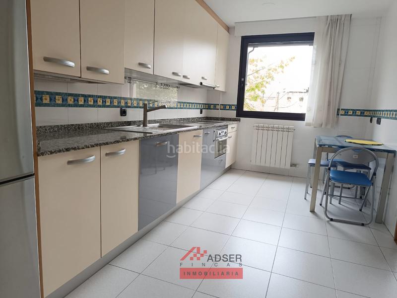 Foto 4de1586f-df8a-4731-8263-8114bfc5a347. Pis amb calefacció aparcament piscina a La Cava - Fardachón Logroño