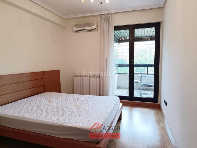 Foto 76f5ed2f-5270-4c00-8e96-ac310a4486b9. Pis amb calefacció aparcament piscina a La Cava - Fardachón Logroño