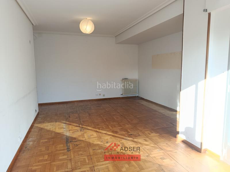 Foto 3c324e49-5977-4ba5-9e44-82f9f32929a6. Appartement avec chauffage dans Jesuitas Logroño