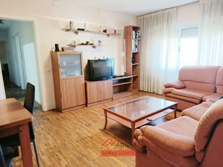 Etagenwohnung  Logroño - cl eliseo pinedo. Adser fincas inmobiliaria presenta un bonito piso totalmente ext