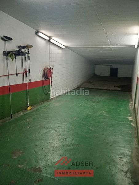 Foto f3dc7190-8da0-4623-90a5-1f820768193b. Aparcament cotxe a Residencia Logroño