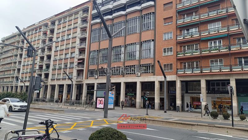 Foto c53a60ae-5d0d-40e1-8e1b-67417396e8aa. Affitto posto auto in Gran Via Logroño