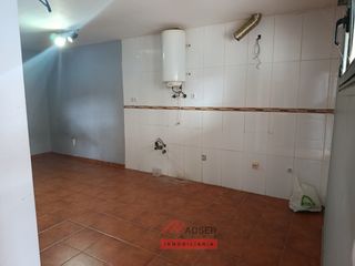 Local Comercial  Logroño - cl fuenmayor. Adser fincas inmobliaria presenta merendero en venta en zona val
