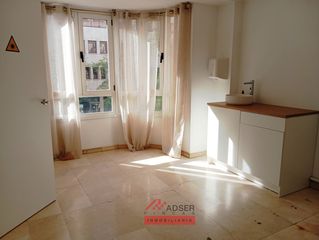 Location Bureau  Logroño - vara de rey. Oficina en alquiler junto al espolon ,106m