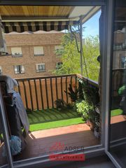 Pis  Logroño - padre claret. Piso de 4 dormitorios 2 baños garaje,trastero y terraza.