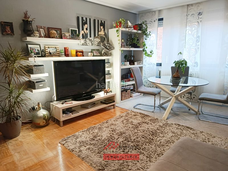 Foto eeb9367a-f4ee-4cbe-944b-bed2cb1ffc72. Flat with heating in Oeste Logroño