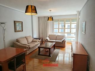 Etagenwohnung  Logroño - francisco de quevedo. Piso 3 dormitorios 2 baños terraza y trastero zona piqueras.