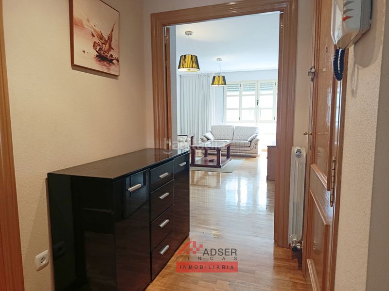Foto 87a935a6-f29a-40af-9346-2089df244d46. Flat with heating parking in Cascajos - Piqueras Logroño