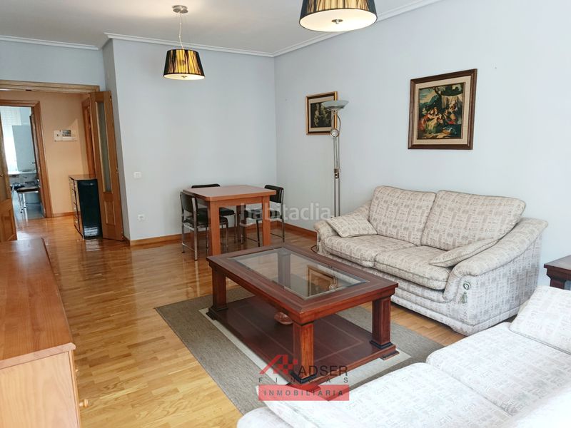 Foto f5498157-9b44-4281-bec0-19466fd9560c. Flat with heating parking in Cascajos - Piqueras Logroño