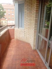 Flat  Logroño - plaza 1 de mayo. Adser fincas inmobiliaria presenta en exclusiva piso en  plaza p