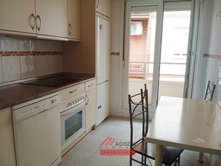 Pis  Lardero - cl marques ensenada. Apartamento en venta zona centro en lardero con garaje y traster