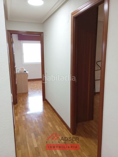 Foto 44f8d273-6819-4ab4-974f-50e1d0536e16. Pis amb calefacció aparcament a Cascajos - Piqueras Logroño