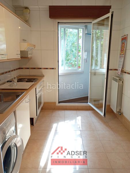 Foto 84287a49-b76f-4467-8c92-9e089922ff75. Pis amb calefacció aparcament a Cascajos - Piqueras Logroño