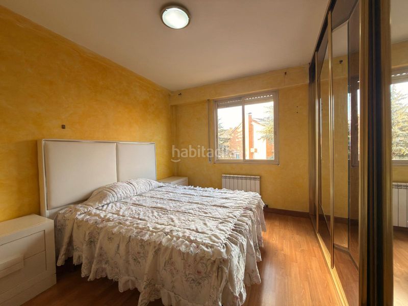 Foto 508a6f24-8a9c-4381-8367-5955ff5b3002. Casa amb aparcament piscina a Avenida Madrid Logroño