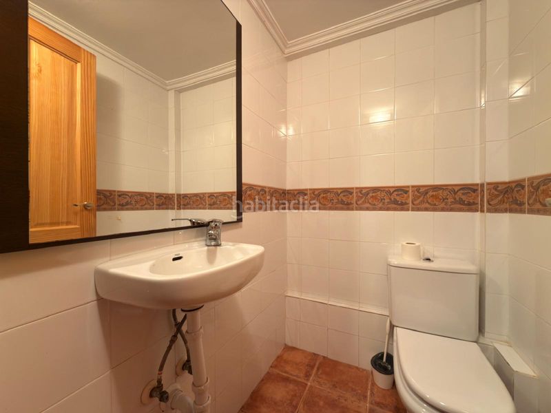 Foto 5ac1e29f-1bac-45fe-afec-1b0345dd7a00. Casa amb aparcament piscina a Avenida Madrid Logroño