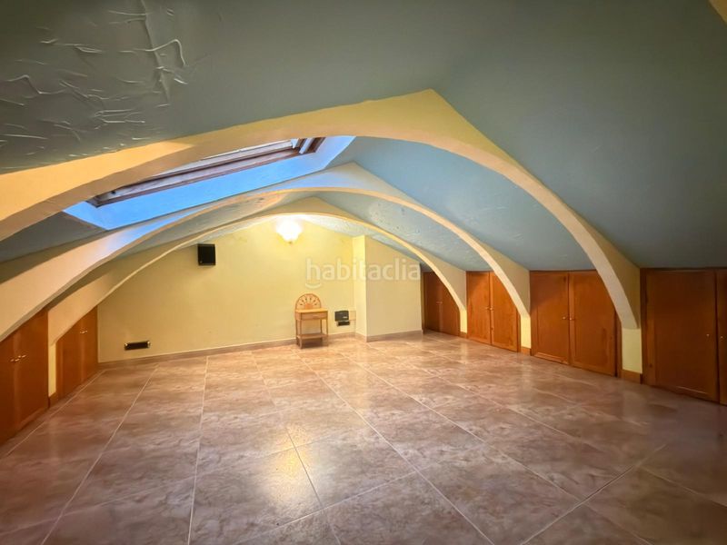 Foto 87bb9361-ea21-4a9f-b477-0a017a9580e4. Casa amb aparcament piscina a Avenida Madrid Logroño