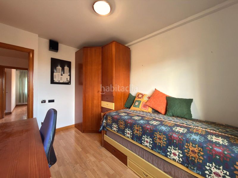 Foto c4496dad-e155-4e81-8d27-425ea9ffff9a. Casa amb aparcament piscina a Avenida Madrid Logroño