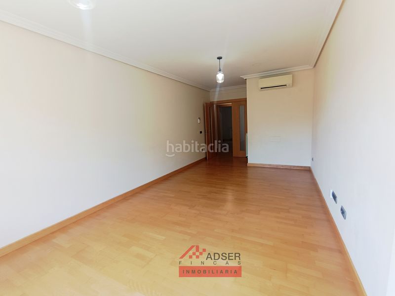 Foto 992d7359-e060-4807-aa2c-3fcbc9358731. Pis amb calefacció aparcament a San Adrián Logroño