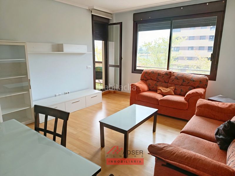 Foto bcebb037-5938-4446-9bb8-caa4fa527edc. Pis amb calefacció aparcament piscina a La Cava - Fardachón Logroño