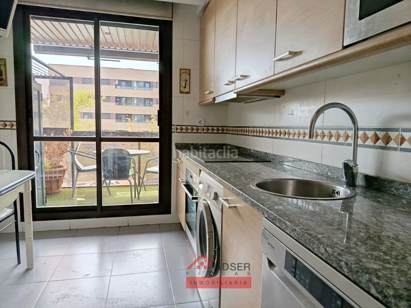 Foto bf038181-050a-41be-a2a1-6a94b62f10ce. Pis amb calefacció aparcament piscina a La Cava - Fardachón Logroño