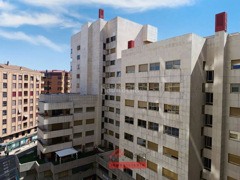 Foto 05f4543c-b94a-4c9b-b5de-623bb88499b2. Flat with parking in Gran Via Logroño