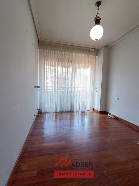 Foto 145e8db9-d4a7-494d-b6d4-9ad2ed3159ab. Flat with parking in Gran Via Logroño