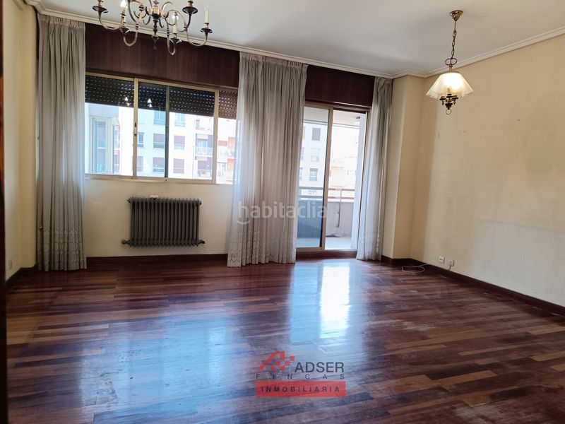 Foto e99c1306-e186-43e5-a6bd-40e813bac667. Flat with parking in Gran Via Logroño