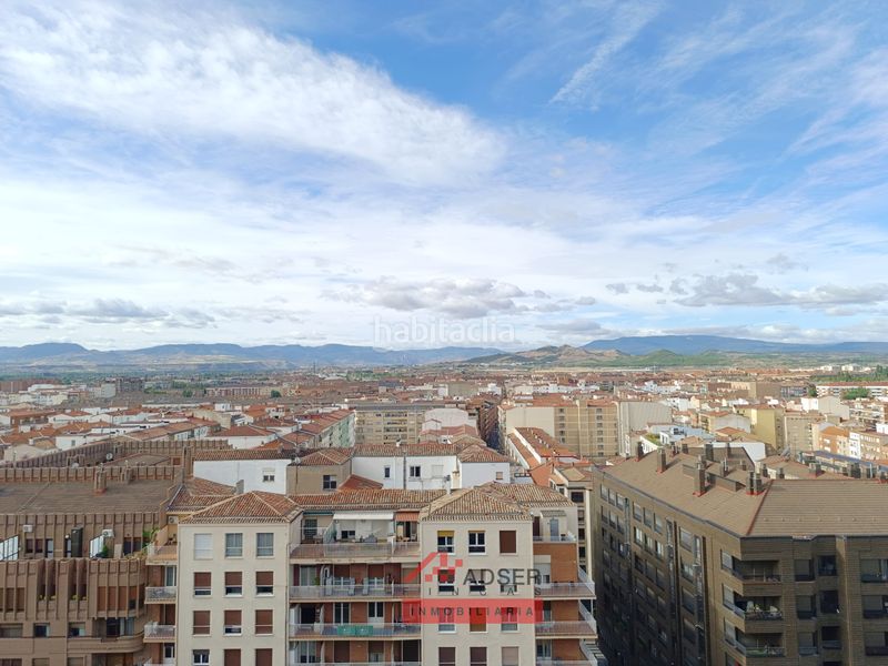 Foto 3318ed40-8934-4597-a61f-8dbf23fb5099. Flat with heating parking in Gran Via Logroño
