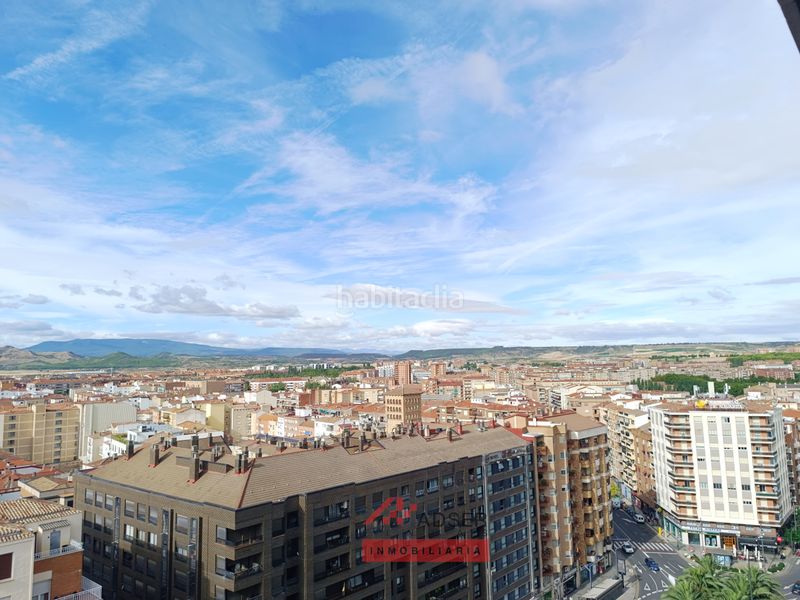 Foto ae35f929-2704-44bb-ac61-5610ddf1bc02. Flat with heating parking in Gran Via Logroño