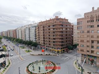 Pis  Logroño - gran via. Piso gran via 5 dormitorios 4 baños 2 terrazas y garaje doble.