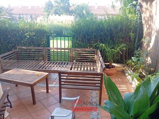Etagenwohnung  Lardero - pio baroja. Adser fincas presenta magnifica  casa en zona villa patro patro