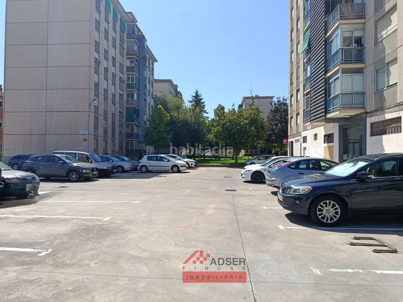 Foto b07e0c8f-f309-45eb-b59e-0da58998147d. Pis amb calefacció aparcament a Residencia Logroño