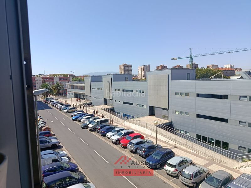 Foto e5020c94-e791-4132-a4ab-c0a100b96bf5. Pis amb calefacció aparcament a Residencia Logroño
