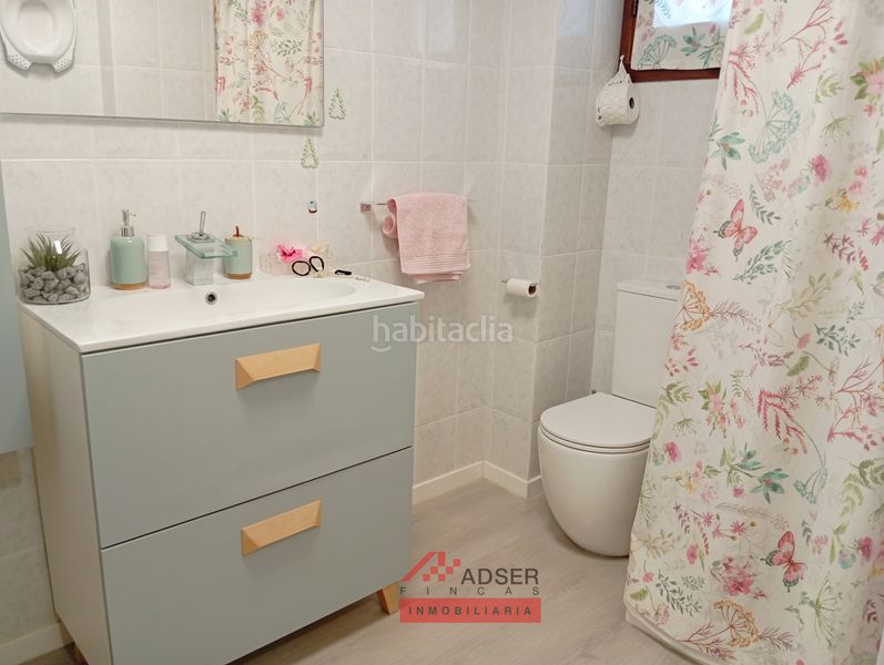 Foto 532de1e5-24fe-45ba-ab99-9efde0be456b. Casa amb calefacció aparcament piscina a Lardero