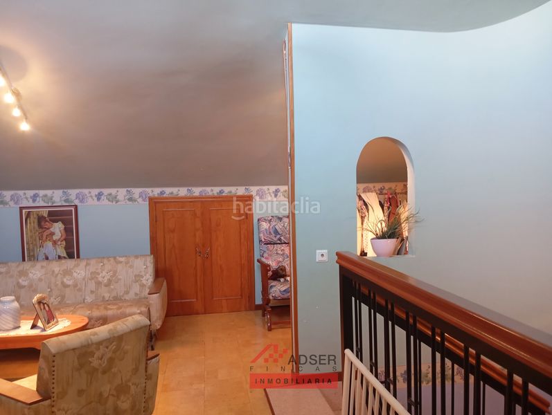 Foto d4aebbda-e626-4c81-97a9-de12b56f0859. Casa amb calefacció aparcament piscina a Lardero