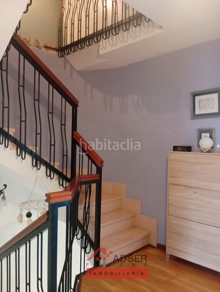 Foto f9519a44-18e6-4042-b105-fba683f65b9c. Casa amb calefacció aparcament piscina a Lardero