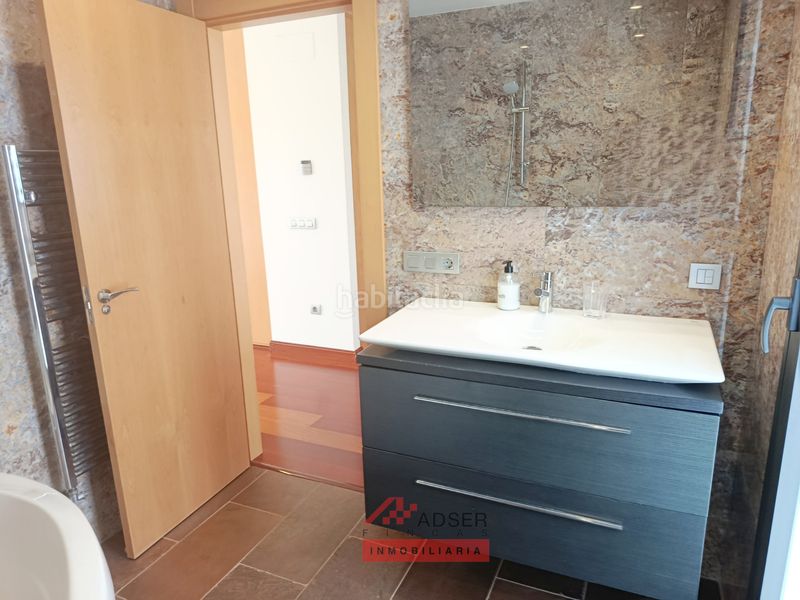 Foto 5a4f37f8-c459-487b-a060-69d3ccde1a28. Casa aparellada amb calefacció aparcament piscina a Navarrete