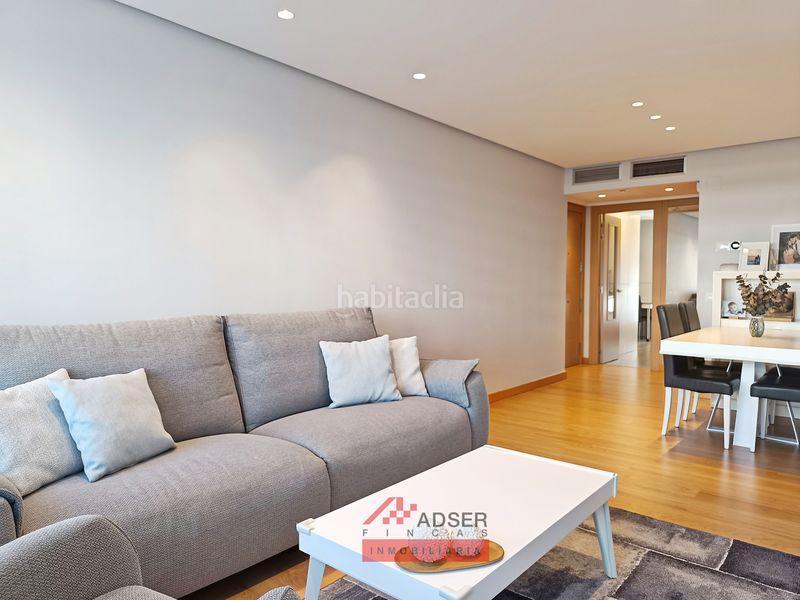 Foto 4ea8aa8b-cc8c-4078-aca5-11af9d1d1fa4. Flat with heating parking pool in San Adrián Logroño