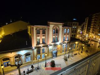 Pis  Logroo - cl once de junio. Vistas inmejorables en pleno centro con garaje
