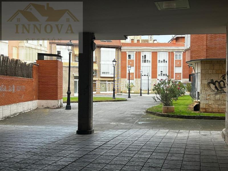 Foto 76c3a675-0de0-4d94-a967-4183092cbd6e. Àtic a Centro Palencia