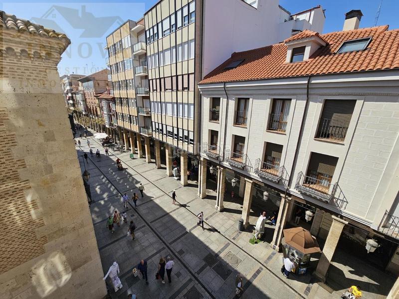 Foto 48d3bac3-fe5a-4932-947a-2dde9327f3aa. Appartamento in Centro Palencia
