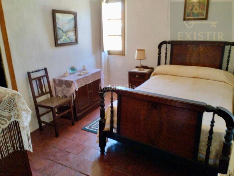 Foto 743ddaa4-a800-4978-a8e9-a726f9699179. Casa a Alar del Rey