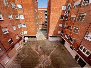 Piso en San Pablo y Santa Marina
