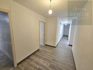 Etagenwohnung in San Pablo y Santa Marina