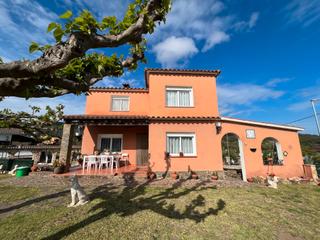 Chalet in Mas Pere-Río de Oro. Chalet en calonge: espacioso hogar con jardín y barbacoa a 10 mi