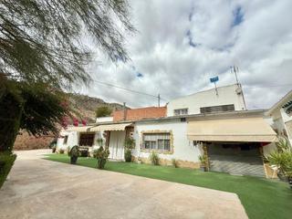 Maison  Av melca 1. Casa de campo única en elda  lista para entrar a vivir