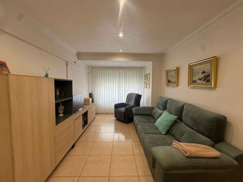 Foto 5c6d52e9-6852-4442-aa35-be63a1b16316. Miete etagenwohnung in calle calle perú 4 in Las Trescientas-San Francisco-Ciudad Vergel Elda
